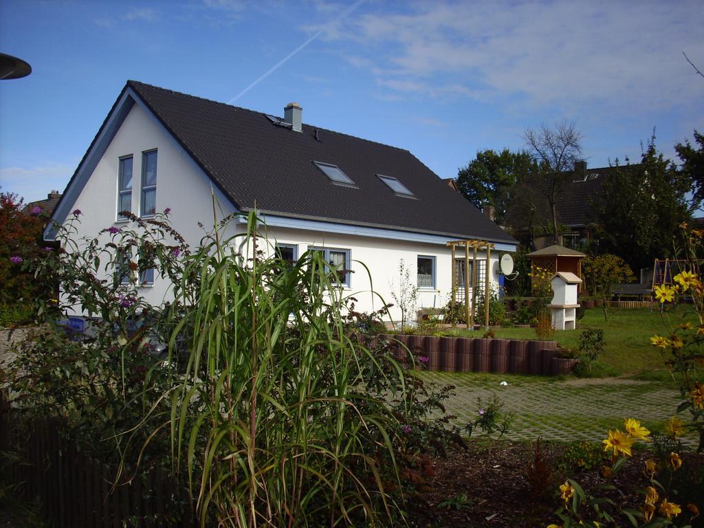 Ferienwohnung Familie Huebner Любек Экстерьер фото